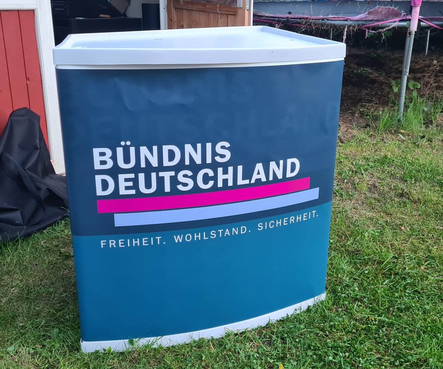 Infostand Motiv dunkel